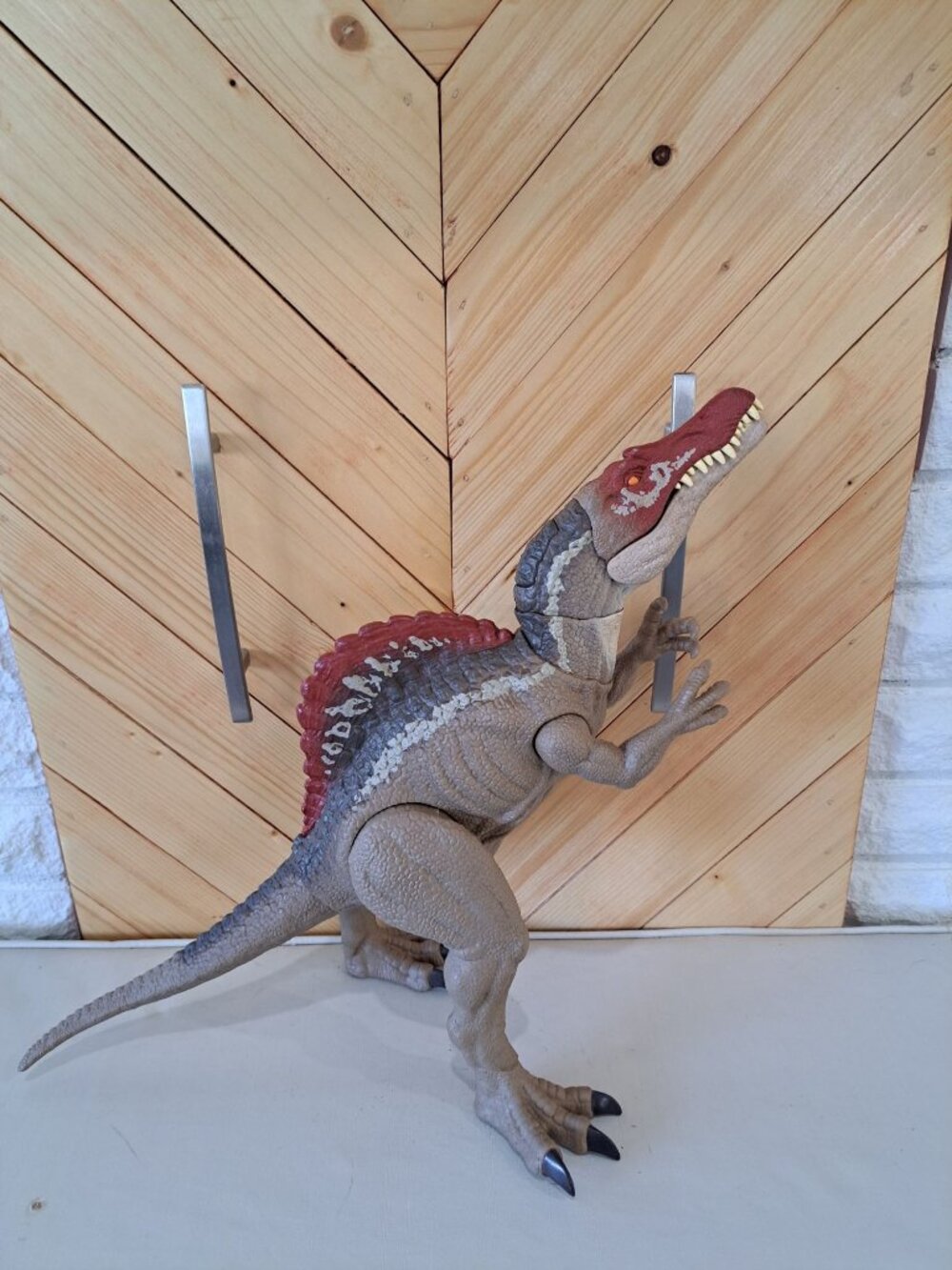 Jurassic World Legacy Collection Extreme Chompin Spinosaurus Dinosaur Toy  Matte